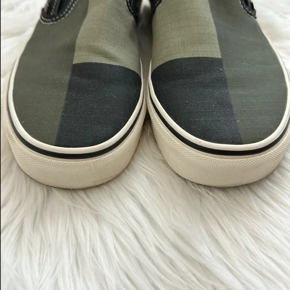 VAN’S | Men’s Classic Slip-On 66 Supply Sneakers |Vetiver Black Green | Size 8.5 - Picture 6 of 13